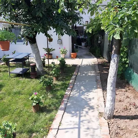 בית הארחה House