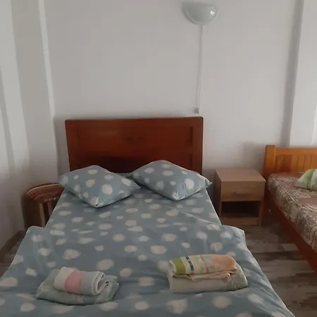 בית הארחה House 3*